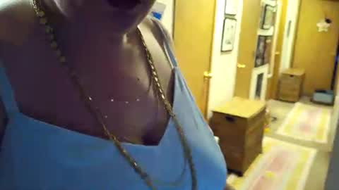 Strawberry Jane online show from June 29, 3:57 am