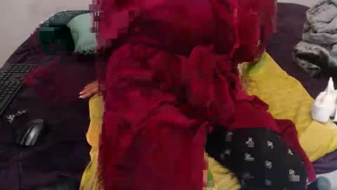 Ayanda online show from November 26, 6:42 pm