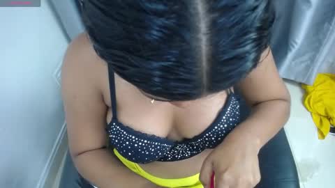 yazhini online show from June 3, 2:44 pm