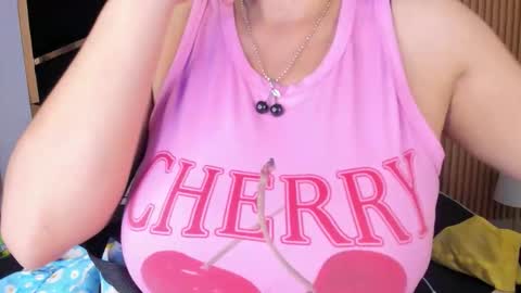 Yahaira online show from March 21, 2:33 pm