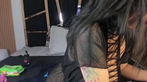 Yahaira online show from March 18, 4:56 pm