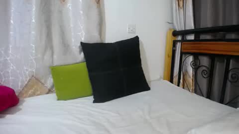 Yarah online show from March 4, 7:11 pm