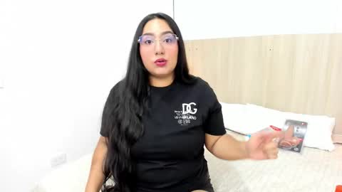 Yasmin Ortiz online show from March 21, 3:33 am