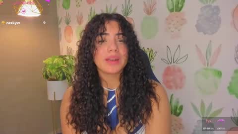 Snapshot of yaya23x chatting on October 7, 2:32 pm yaya23x online show from October 7, 2:32 pm