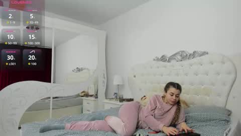 yennefer13 online show from January 17, 9:55 pm