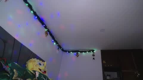 Yiny online show from December 9, 8:55 am