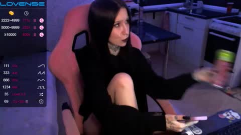     online show from November 29, 1:31 am