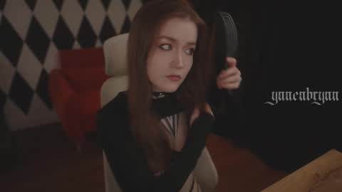 ynnenbrynn online show from December 5, 6:57 am