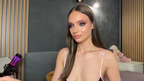 you_already_know_mee online show from May 7, 10:46 pm