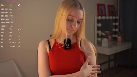 Elizabeth brunette -- Darline blonde  online show from October 23, 7:42 pm