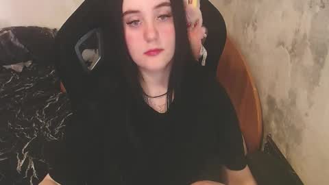 your_8a8y online show from March 12, 11:35 am