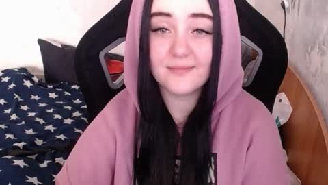 your_8a8y online show from March 11, 8:08 am