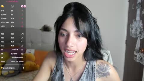 mia3 online show from December 19, 9:29 pm