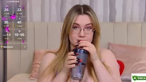 Nancy online show from November 21, 1:46 pm