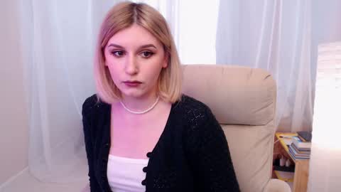 Freya online show from February 14, 12:36 pm