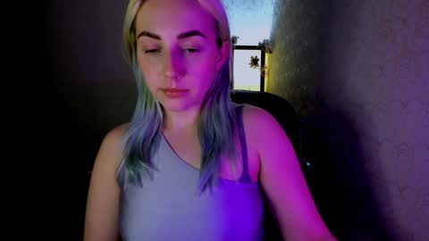 Cora online show from December 19, 3:52 pm