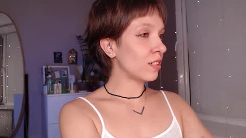Snapshot of your_hot_ex chatting on October 14, 8:33 pm Alex and Kris long hair online show from October 14, 8:33 pm
