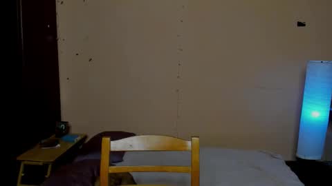 Leslie online show from March 8, 5:39 pm