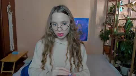 Leslie online show from June 10, 10:52 pm