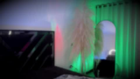 Cami independent model online show from January 7, 6:17 am