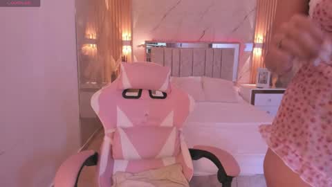 Salome online show from April 15, 7:14 pm