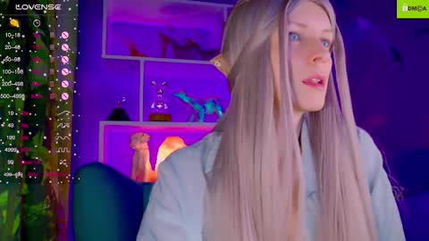 your_spring online show from November 24, 1:07 am