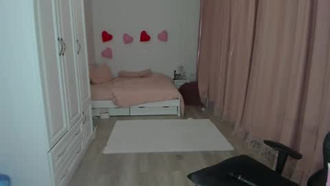 Cassie online show from April 16, 9:39 pm