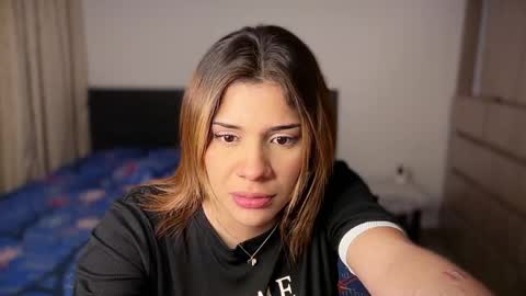 yourcutemolly__ online show from May 12, 1:14 am