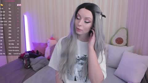 Mary online show from January 31, 8:32 am