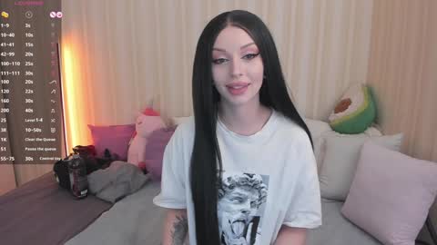 Mary online show from February 2, 9:40 am