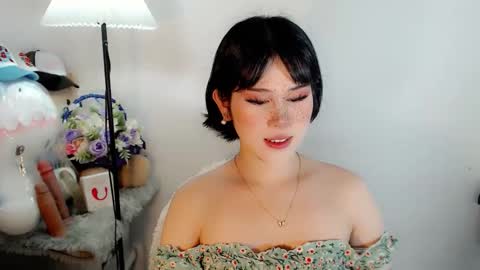 PrettyElla online show from November 9, 11:44 pm