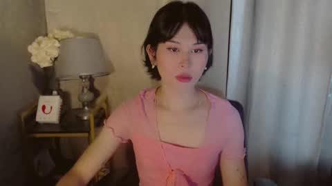 PrettyElla online show from October 19, 9:33 am