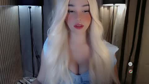 maureen love you online show from October 22, 6:57 pm