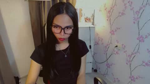 RICCIE MAE online show from December 14, 2:28 am