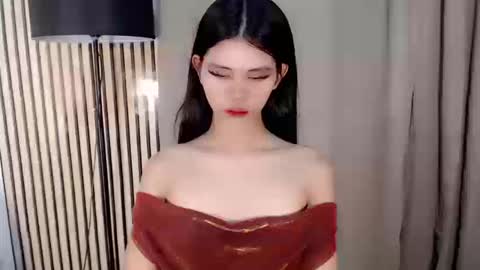 Vivian online show from December 17, 9:57 am