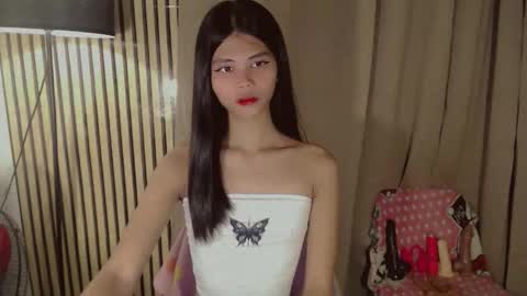 Vivian online show from February 6, 9:29 pm