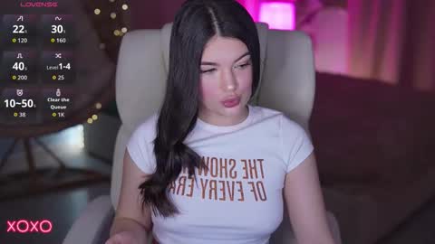 L O L A online show from March 7, 7:37 am