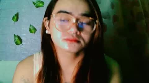 yourprincessthea online show from December 1, 6:32 pm