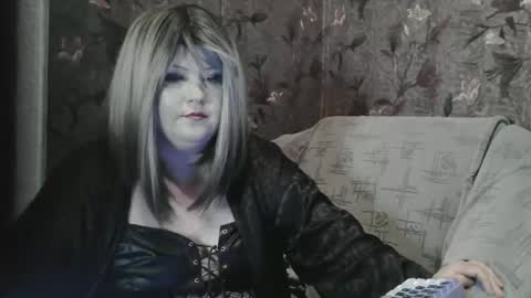 yuliiared online show from May 3, 7:06 pm