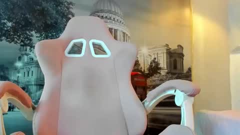 Snowflake online show from September 26, 3:04 am