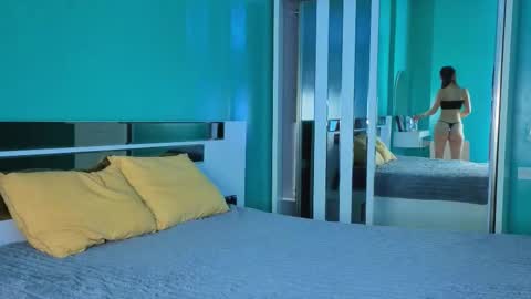 Yumi online show from February 13, 7:21 am