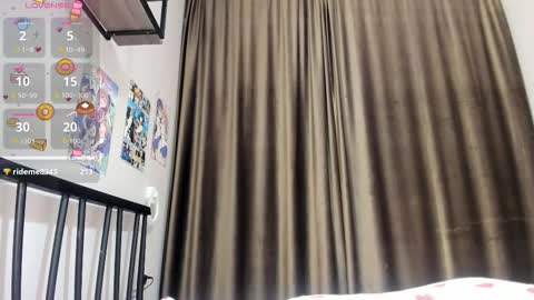 Yumi online show from February 6, 1:47 pm