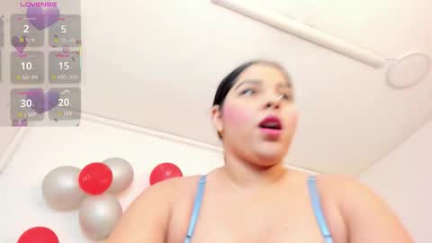 Yunna online show from December 19, 12:08 pm