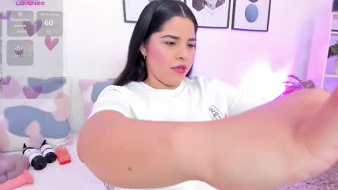 Yunna online show from November 8, 11:37 am