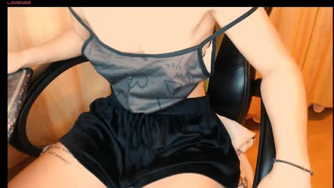 yzza_suave online show from May 28, 8:07 pm