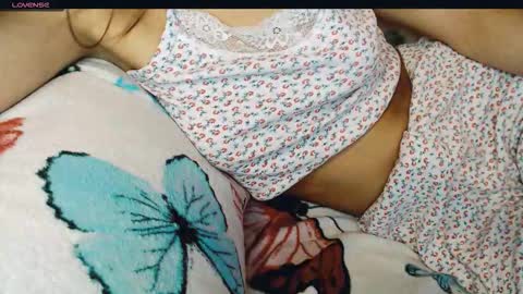 Snapshot of yzza_suave chatting on September 30, 10:14 pm yzza_suave online show from September 30, 10:14 pm