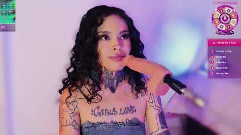 Snapshot of z_e_t_h_a chatting on September 13, 5:48 am tazzie online show from September 13, 5:48 am