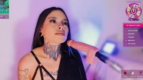 Snapshot of z_e_t_h_a chatting on September 15, 6:00 am tazzie online show from September 15, 6:00 am