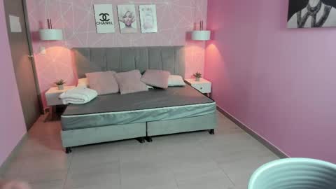 Zara Sweet  online show from February 28, 12:31 pm