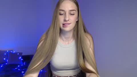 Zara online show from December 14, 9:02 pm